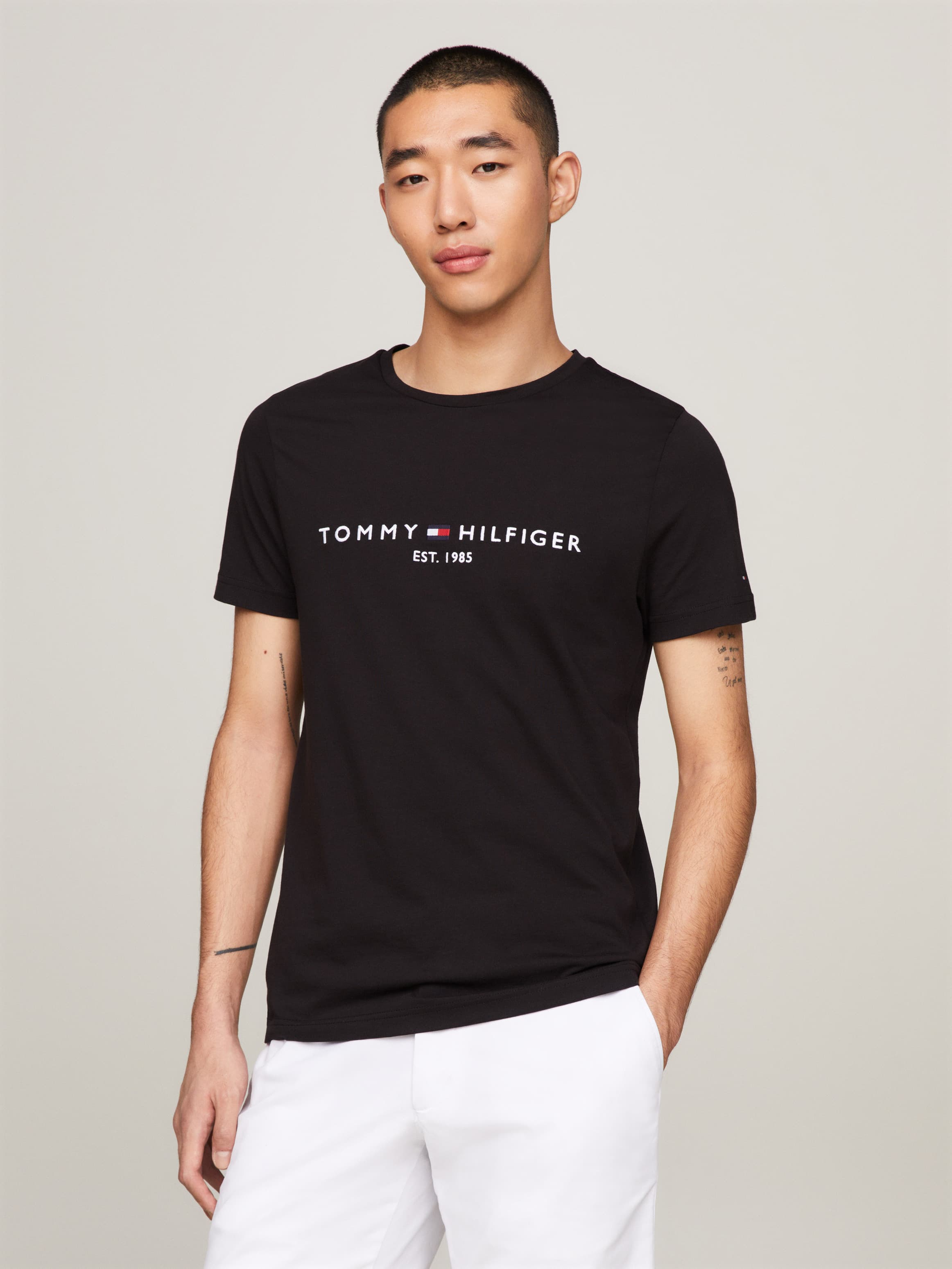 Embroidered Logo Short Sleeves T-Shirt